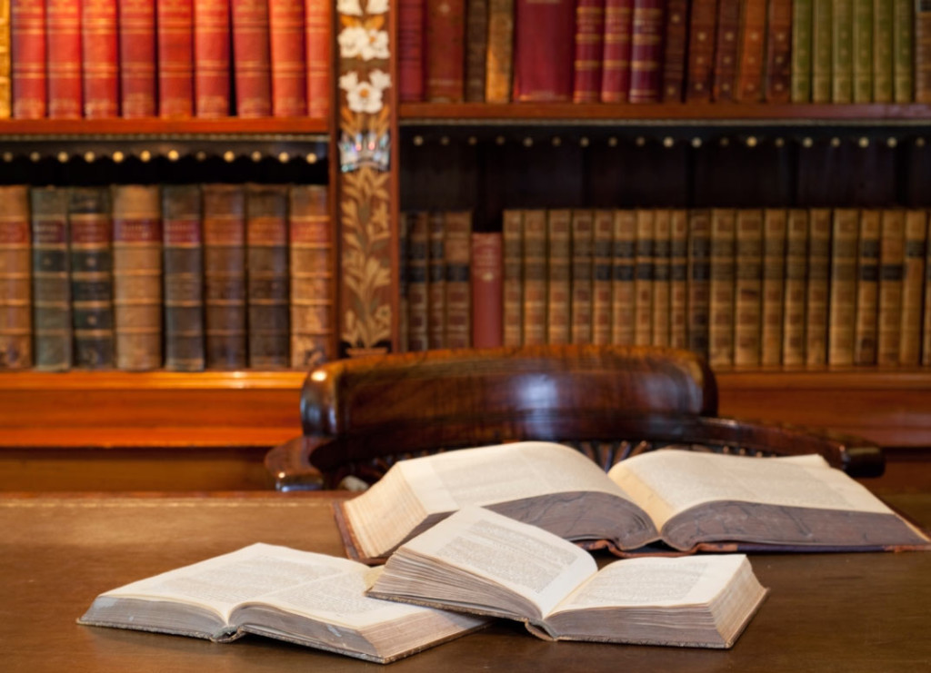 Best Tips on Dissertation Writing, Daunting Task for Law Students